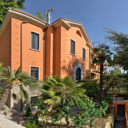 Frühstückspension Contessa Arrivabene Antica Dimora 2*